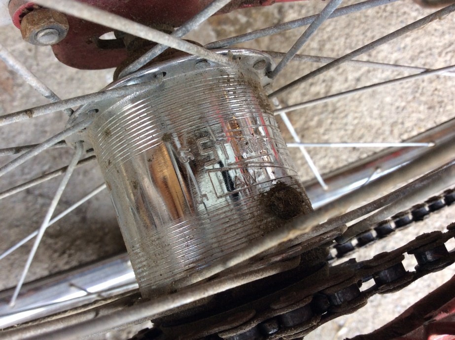 Sturme Archer 3 peed hubs made before the 1990s have their date stamped in the hub.